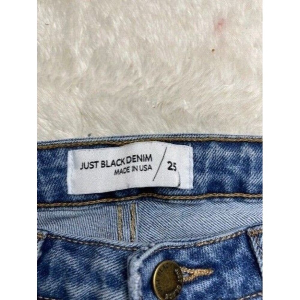 Just Black Size 25 Womens Jeans Straight Raw Hem Stretch Mid Rise Med Wash - Picture 2 of 3